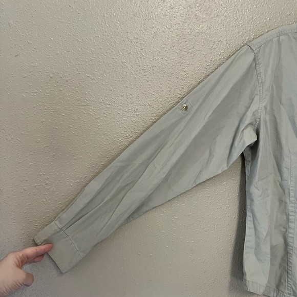 Columbia beige button down shirt with roll tab sleeves GUC size small - Picture 5 of 8